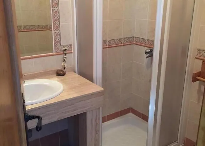 Pensión Catedritos Ibéricos A-5 Km 154 A 5 Km De Oropesa A 1 Km De