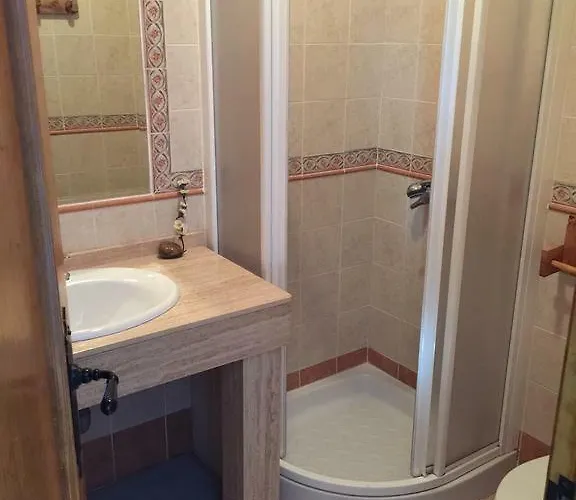 Pensión Catedritos Ibéricos A-5 Km 154 A 5 Km De Oropesa A 1 Km De 3*